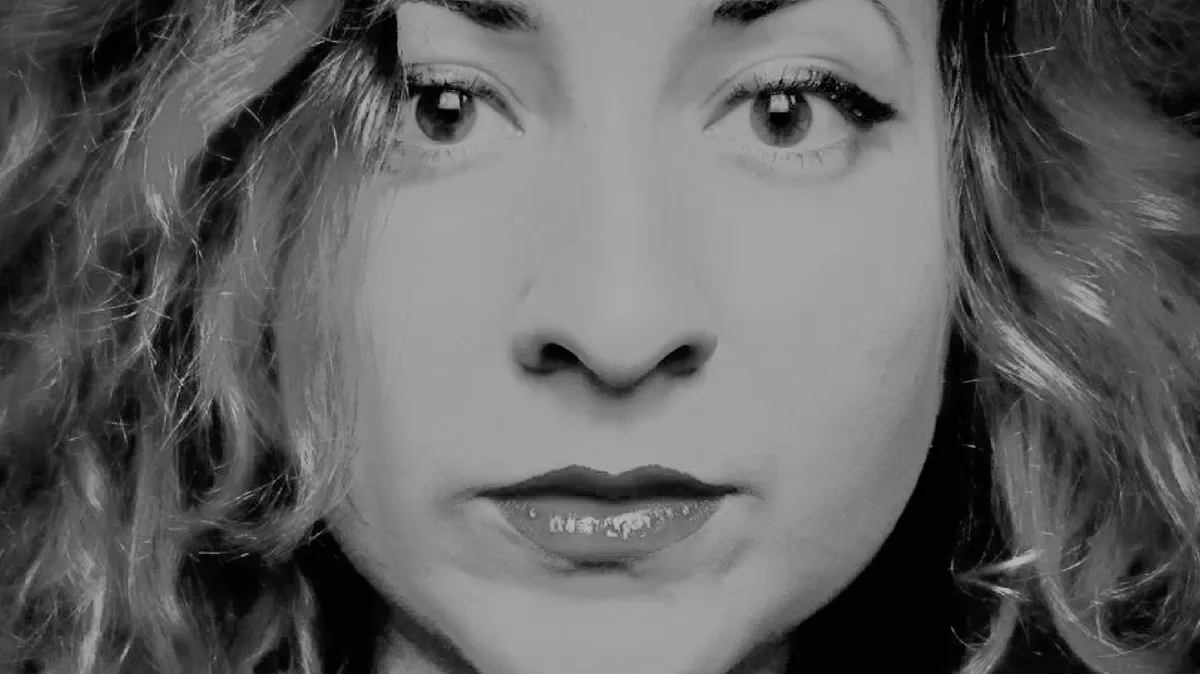 JUNI H TOCH R – DJ Set @ Scena Psihodrom - Un oraș. O mie de feluri de a-l trăi. Diversitate.