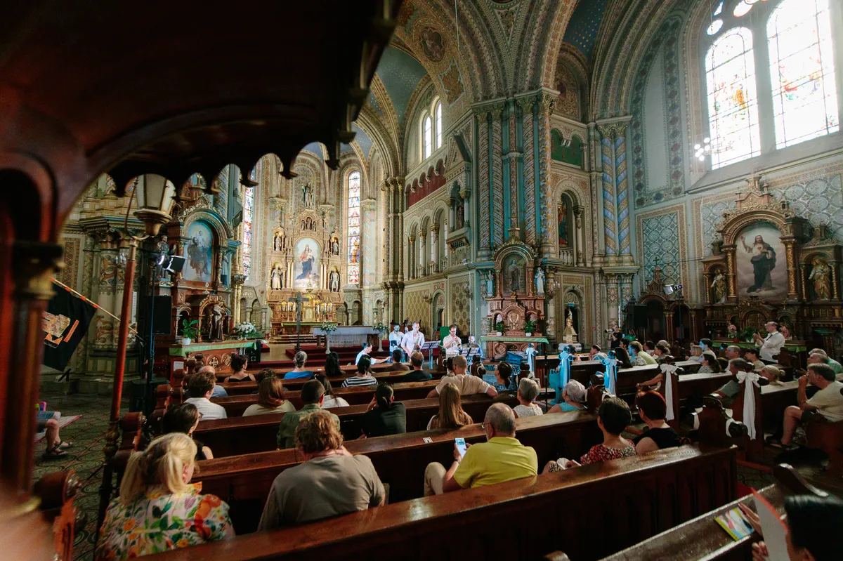2 august 2026, la Biserica Millennium din Fabric / Piața Romanilor, nr. 6: Daveform Quintet – Recital de jazz contemporan în Biserica Millennium, concert, organizator: Fundația Culturală Jazz Banat și Asociația Prin Banat, credit foto: Remus Dăescu